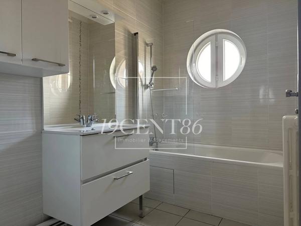 Vente immobilière : Appartement à Oullins  4 pièces 101.69 m² 325 000 €- 19CENT86.