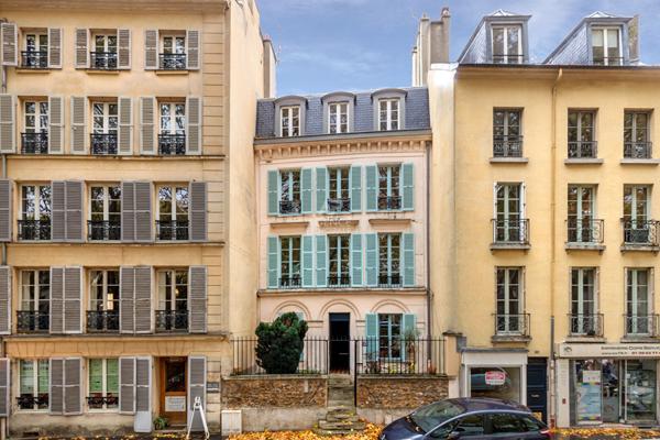 Versailles Notre-Dame Appartement duplex 4 pièces d'environ 94 m² au sol et 89 m² carrez €795 000 ** - Référence 25465