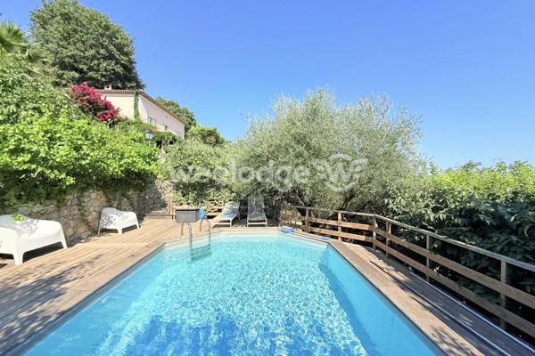 Maison à vendre 8 pièces de 214 m² à Montauroux