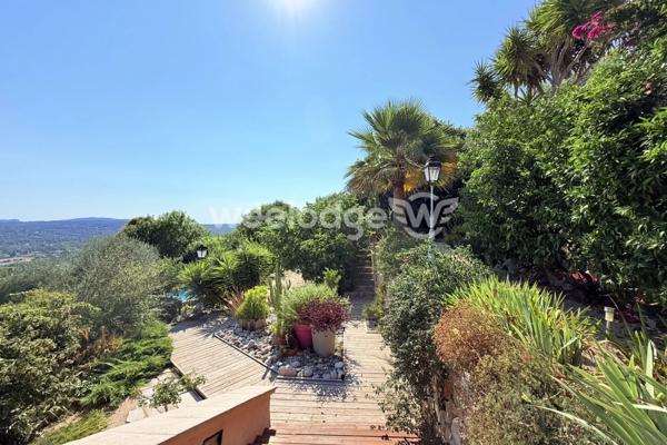 Maison à vendre 8 pièces de 214 m² à Montauroux