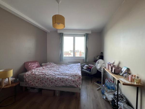 T5 Place de la Vendée - Posez vos valises - Balcon - Cave et Parkings