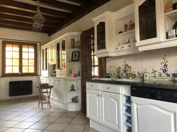 Maison à vendre 7 pièces proche de MONTLUCON (03)