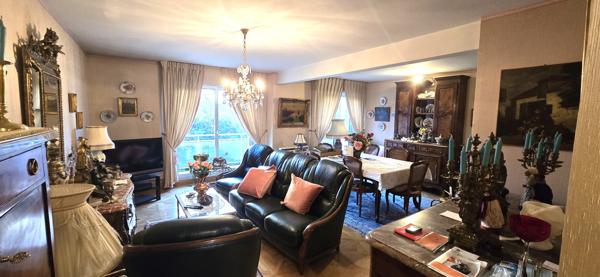 CHARTRES quartier Aligre, Bel appartement T4 - 2 Chambres d'environ 85m² situé proche Gare et Centre