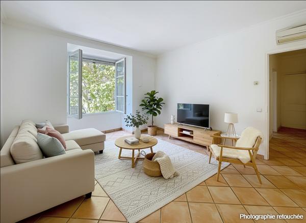 AIX -EN-PROVENCE- CENTRE HISTORIQUE- GARAGE