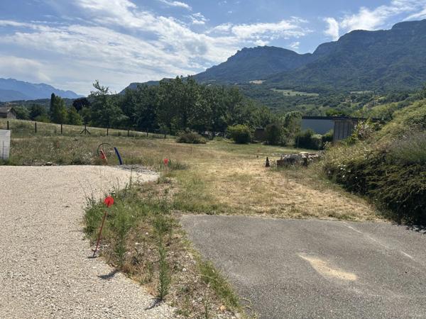 Terrain à vendre LES MARCHES (73)