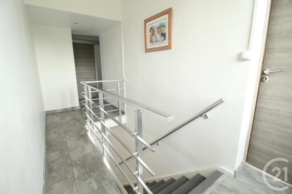 Maison à vendre  6 pièces - 165,44 m2 MIRIBEL - 01