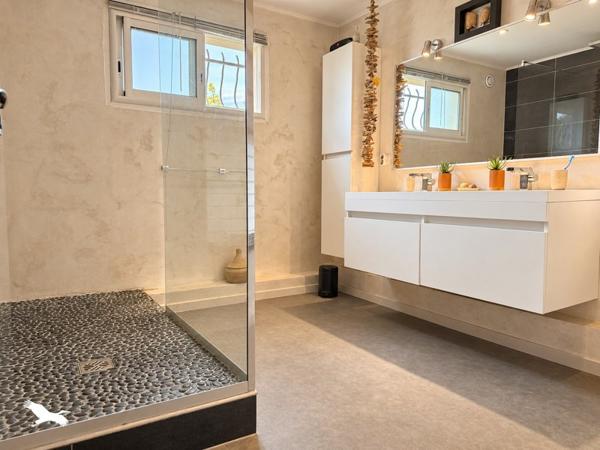 Maison à vendre 530 000 € Gratentour 6 p 201 m² DPE C