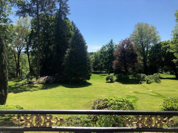 Beau château aristocratique à vendre à proximité de Limoges (Haute-Vienne)