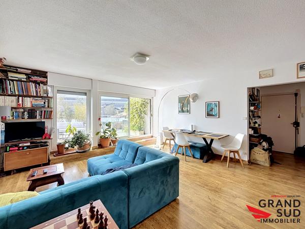 Belcier, magnifique T4 terrasse vue sur les toits