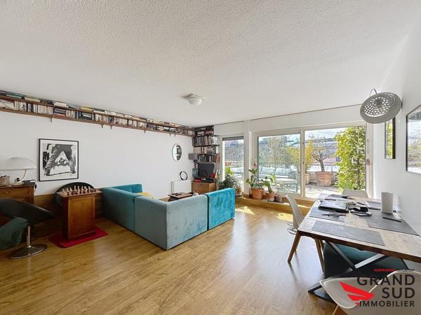 Belcier, magnifique T4 terrasse vue sur les toits
