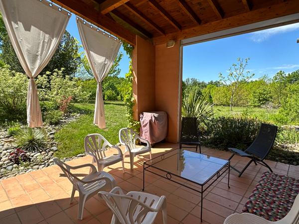 rareté sur le marché : Maison familiale d'architecte à vendre au fau Montauban 82 avec piscine, garage, grand terrain au calme