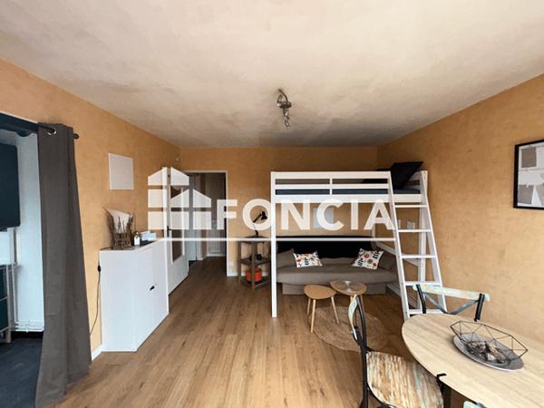 Location Studio meublé 27.57 m² - 46 RUE DES PEPINIERES Charleville-mezieres 08000