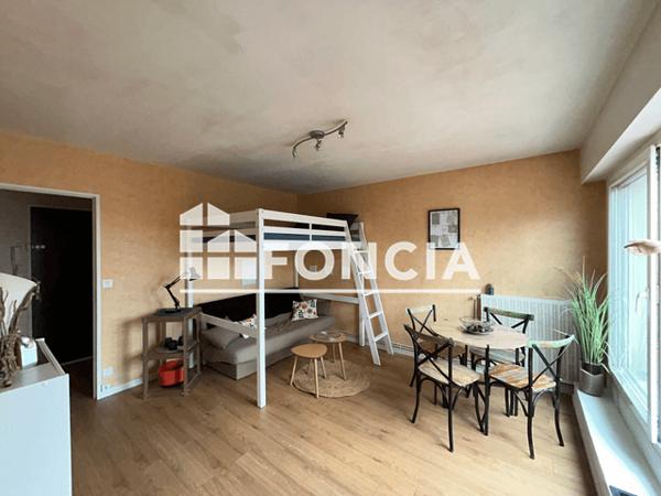 Location Studio meublé 27.57 m² - 46 RUE DES PEPINIERES Charleville-mezieres 08000