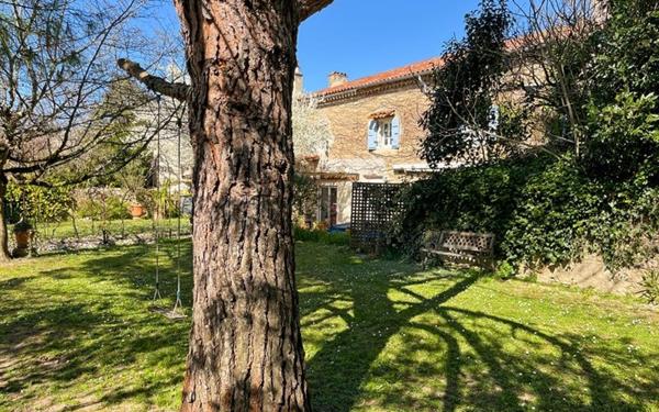 Maison à vendre    4 pièces •  Valence-sur-Baïse