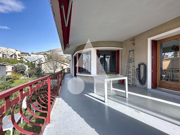 Appartement 4 pièces 113.5 m2