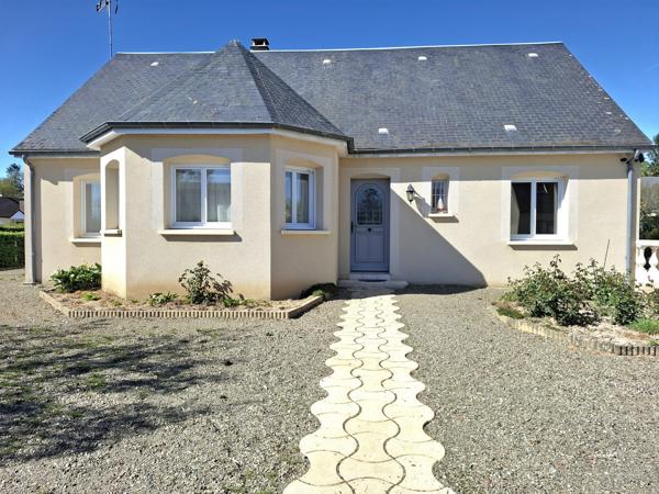 À vendre - Maison individuelle, 6 pièces située à La Chartre-sur-le-Loir (72340)