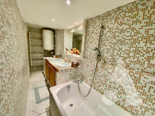 Appartement 1 pièce 60 m2