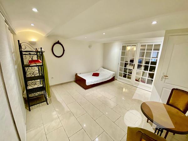 Appartement 1 pièce 60 m2