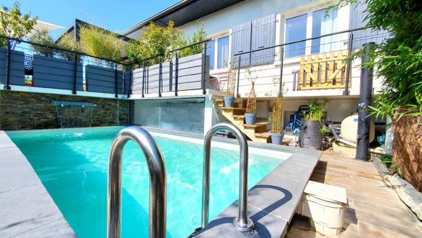 Maison avec Piscine et dépendance plain pied à terminer !