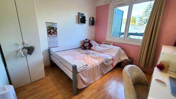 Maison avec Piscine et dépendance plain pied à terminer !