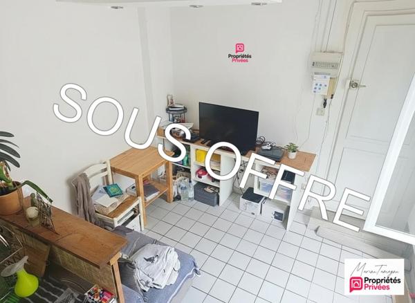 Studio en duplex avec chambre en mezzanine, rue piétonne Compiègne