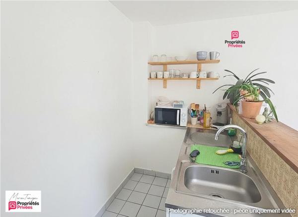 Studio en duplex avec chambre en mezzanine, rue piétonne Compiègne