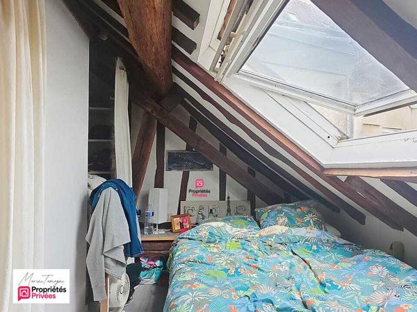 Studio en duplex avec chambre en mezzanine, rue piétonne Compiègne