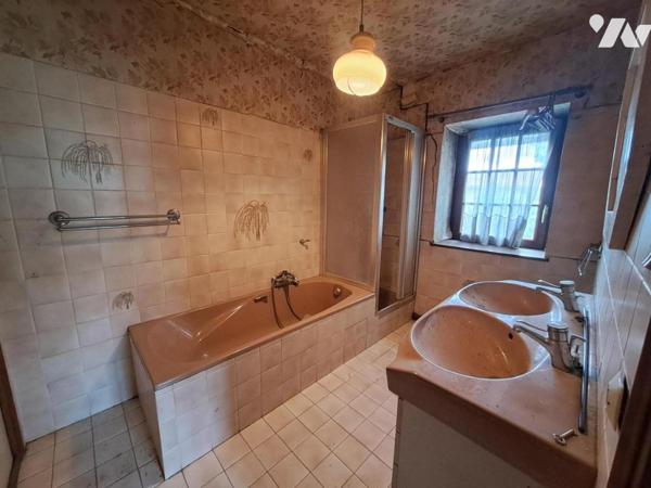 Grande maison à rénover (182m² hab)+ 1002m² de terrain