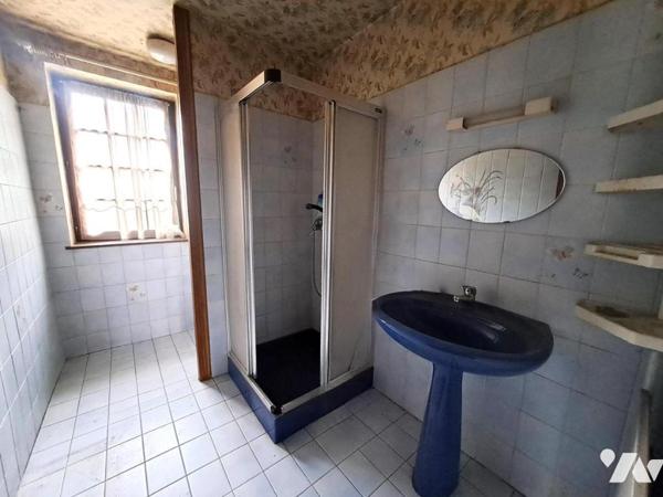 Grande maison à rénover (182m² hab)+ 1002m² de terrain