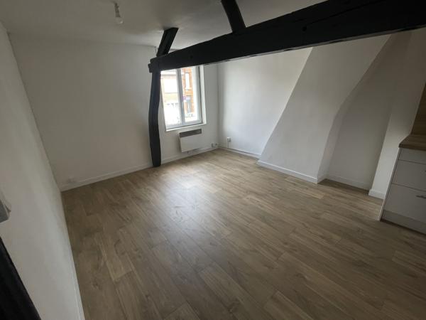 Location
                Appartement36,25 m² - 2 Pièces -
                    RONCHIN (59790)