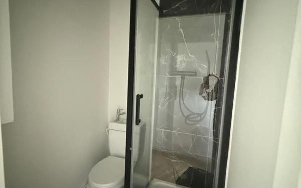 Appartement à vendre    2 pièces • 10 m2 Sainte-Adresse