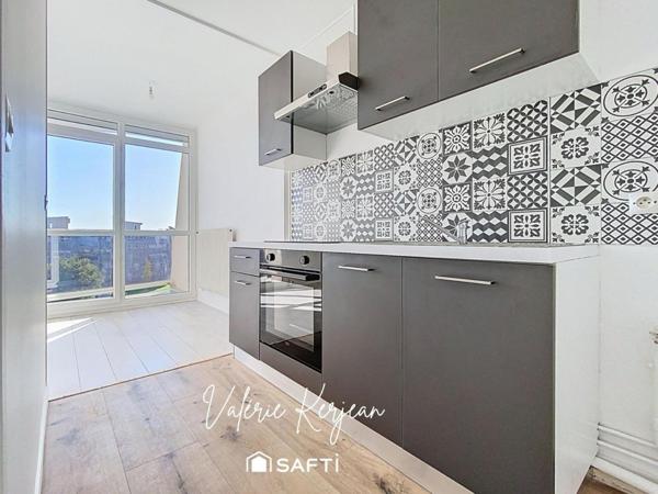 STUDIO LUMINEUX 32.5 M2 DEUX BALCONS