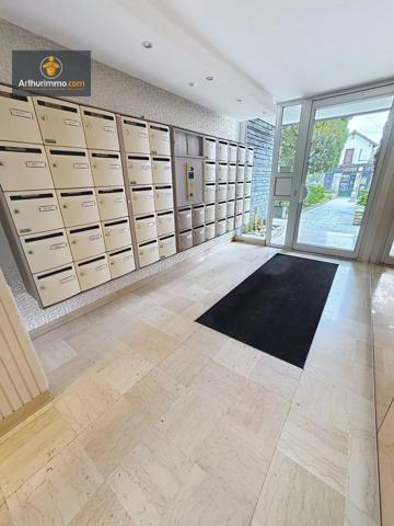 Vente                                                      Appartement
                        
                     1 pièces                                         à Deuil-la-Barre