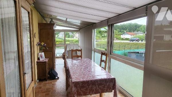 Maison individuelle occupée avec étang