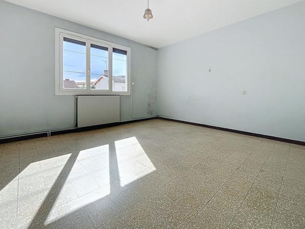 LAVELANET A VENDRE MAISON T4 AVEC JARDIN ET GARAGE