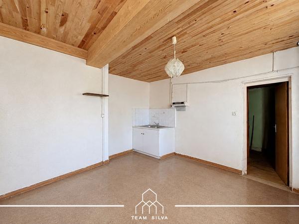 Maison
         4 pièces
        - 70 m² Exclusivité 57 000 € *