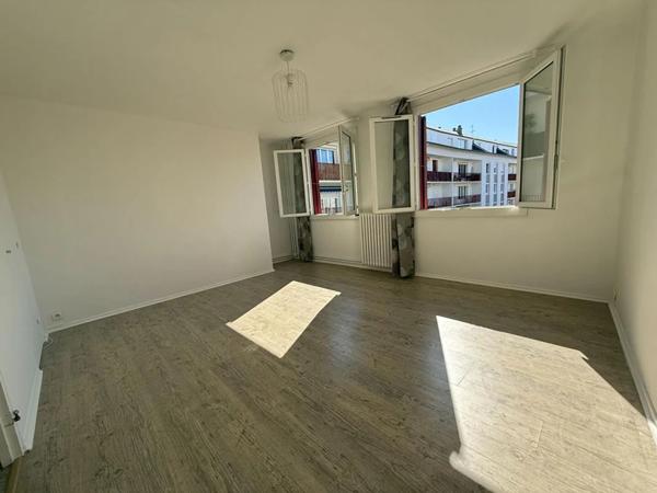 Appartement à louer à Évreux (27000)
