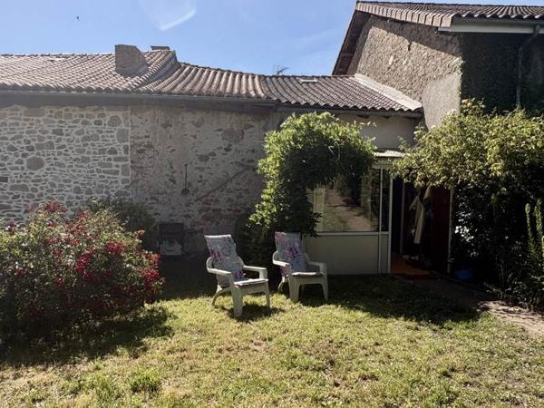 Maison 49 990 € Les Salles-Lavauguyon 1 pièce 42 m² DPE