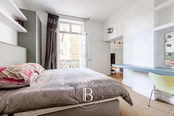 Paris 8ème, Appartement 1 Chambre -  65 m² à vendre