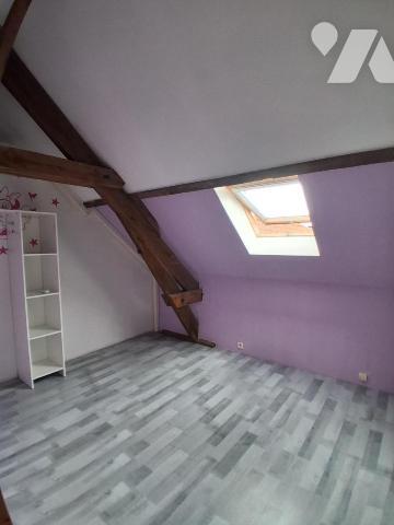 Premont - longère rénovée - 4 ch - grange sur 1519m²