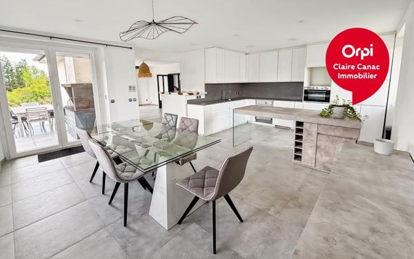 Maison à vendre    4 pièces •  Castres