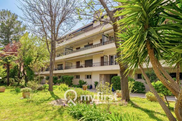 Toulon (83100) Un cocon contemporain aux prestations remarquables, avec terrasse intimiste à l’est de Toulon