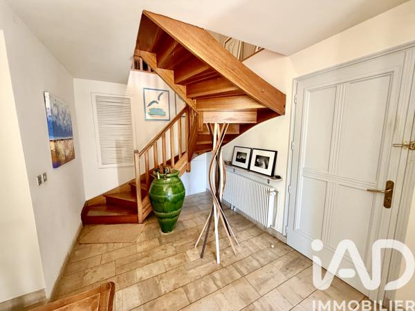 Maison à vendre 6 pièces 173 m² Nîmes-Saint-Césaire