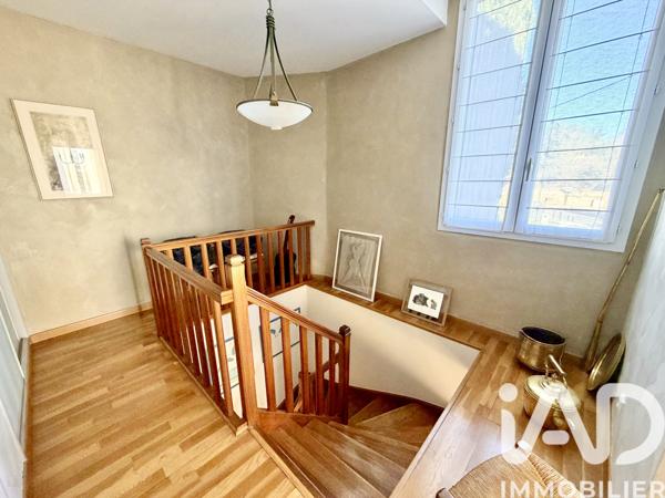 Maison à vendre 6 pièces 173 m² Nîmes-Saint-Césaire