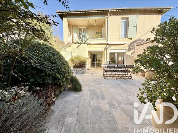 Maison à vendre 6 pièces 173 m² Nîmes-Saint-Césaire