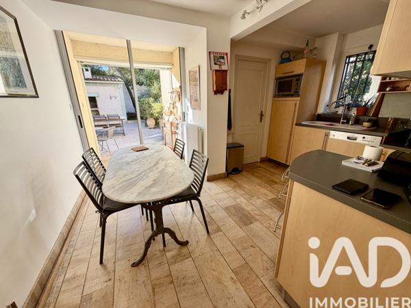 Maison à vendre 6 pièces 173 m² Nîmes-Saint-Césaire