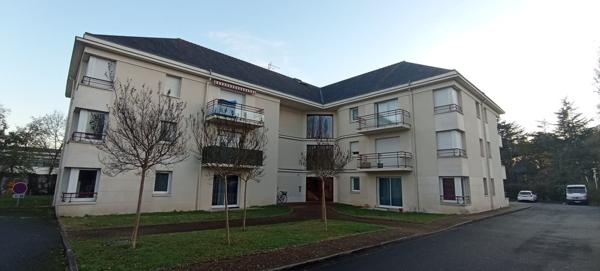 Parking + appartement + parking