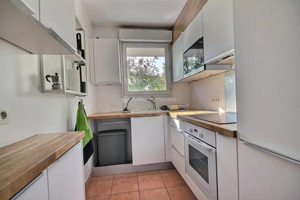 Location                                                      Appartement
                        
                     3 pièces                      65 m2                     à Asnières-sur-Seine