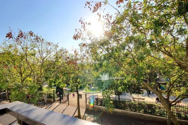 Location                                                      Appartement
                        
                     3 pièces                      65 m2                     à Asnières-sur-Seine