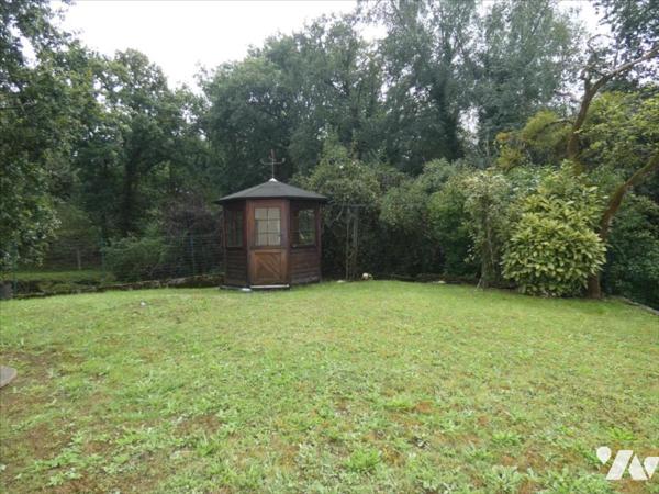 GOUEZEC- PONT COBLANT- Maison avec jardin